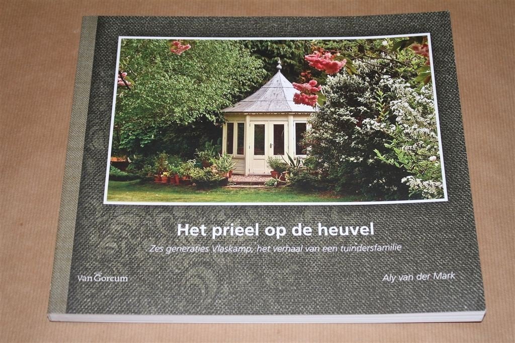 Het prieel op de heuvel. 6 generaties Vlaskamp., Ophalen of Verzenden, Nieuw
