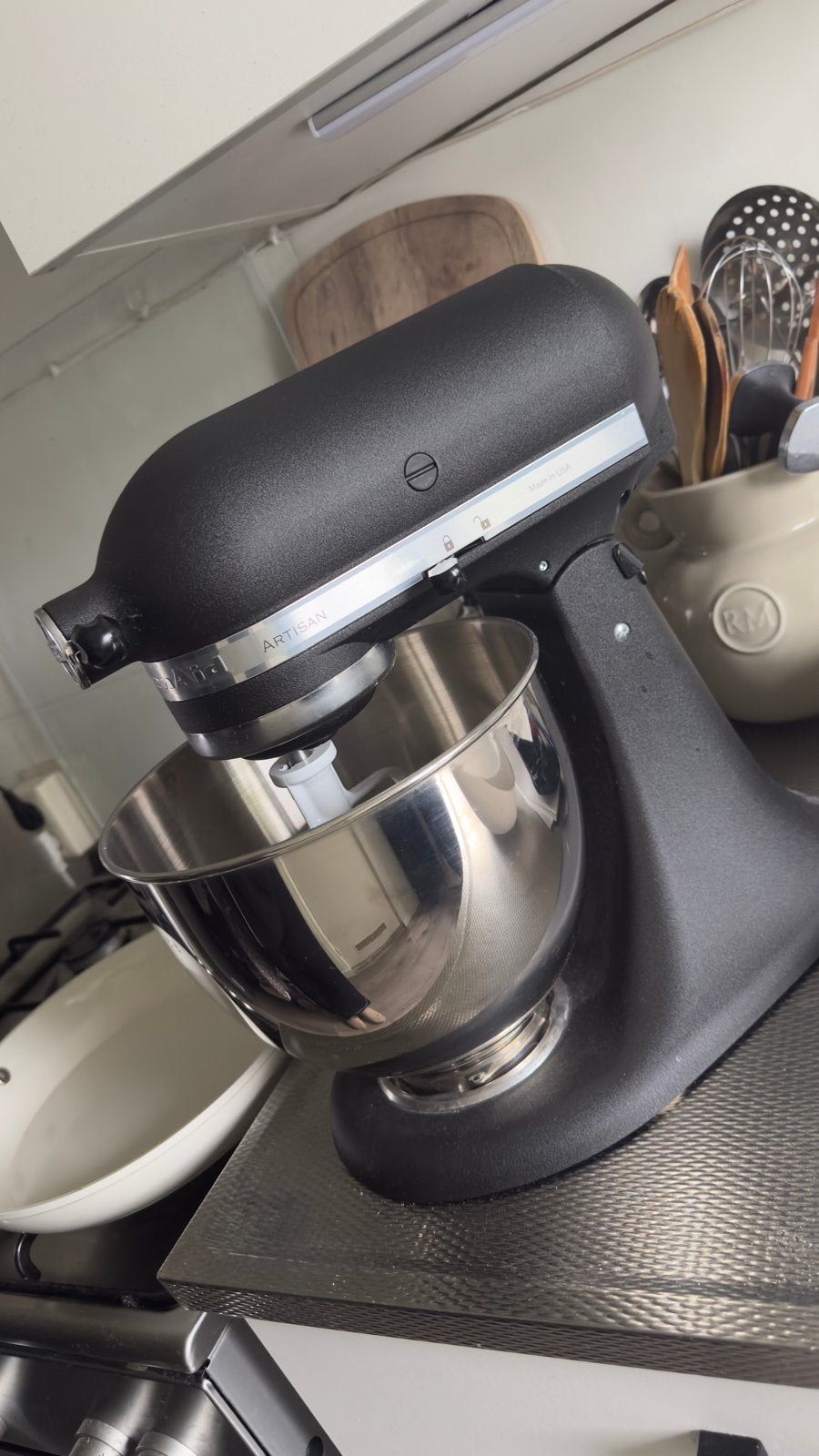 KitchenAid Artisan Keukenmixer - vulkaan Zwart, 4 liter of meer, 3 snelheden of meer, Ophalen of Verzenden, Zo goed als nieuw