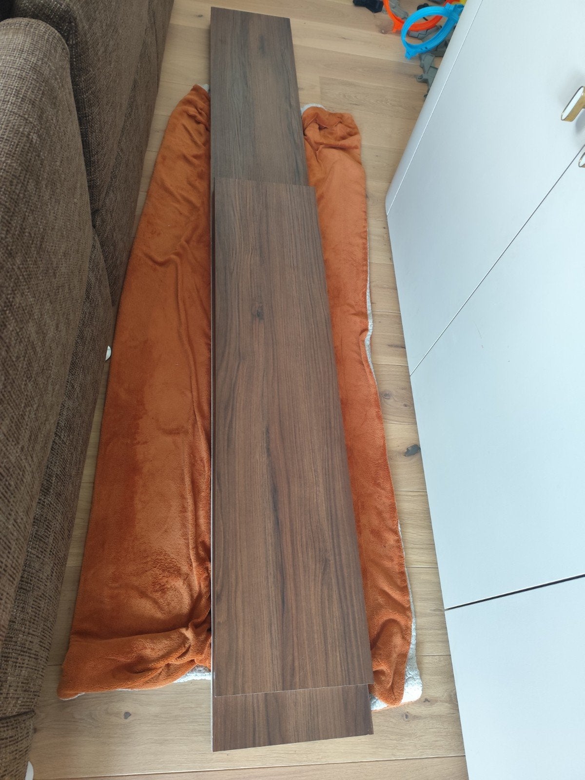 3 nieuwe houten melamine planken onderhoudsvriendelijk, Doe-het-zelf en Verbouw, Ophalen, 25 tot 50 mm, Nieuw, 200 tot 250 cm