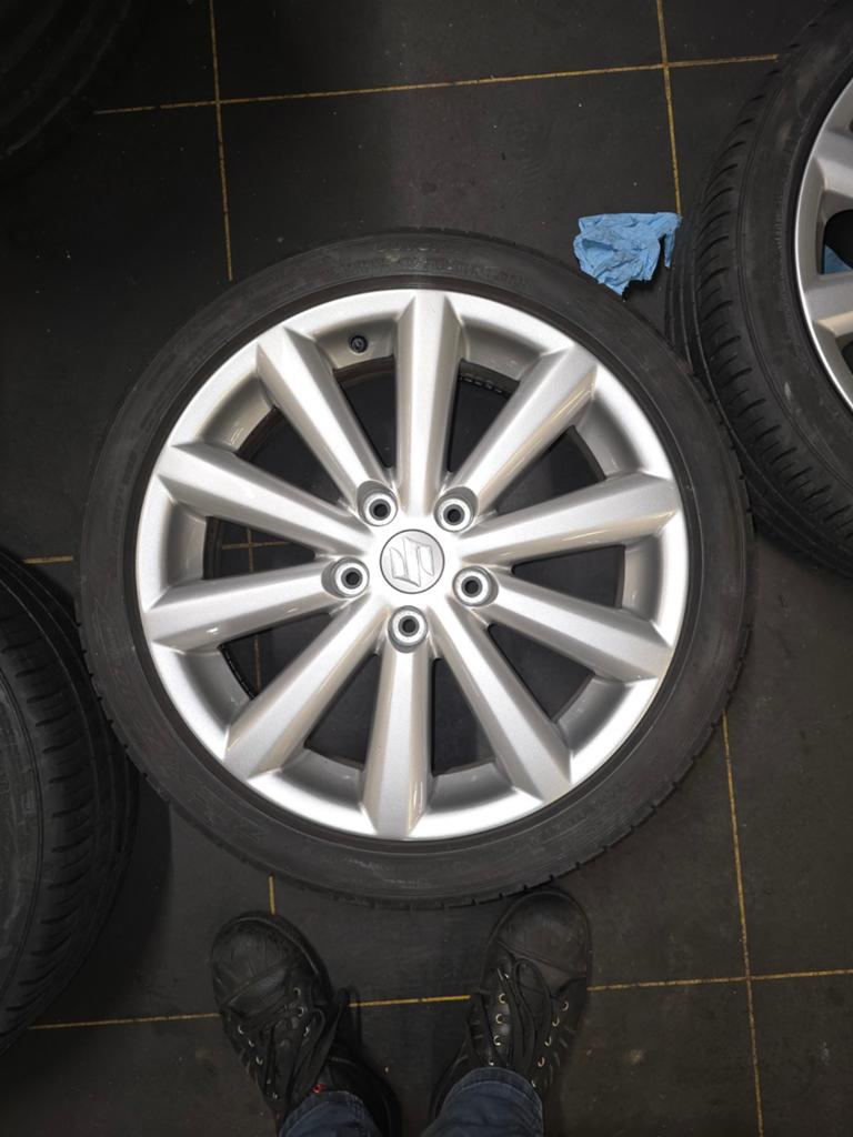 Suzuki swift sport wielen model reeks 2006 t/m 2011, Ophalen, Banden en Velgen, 17 inch, Personenwagen