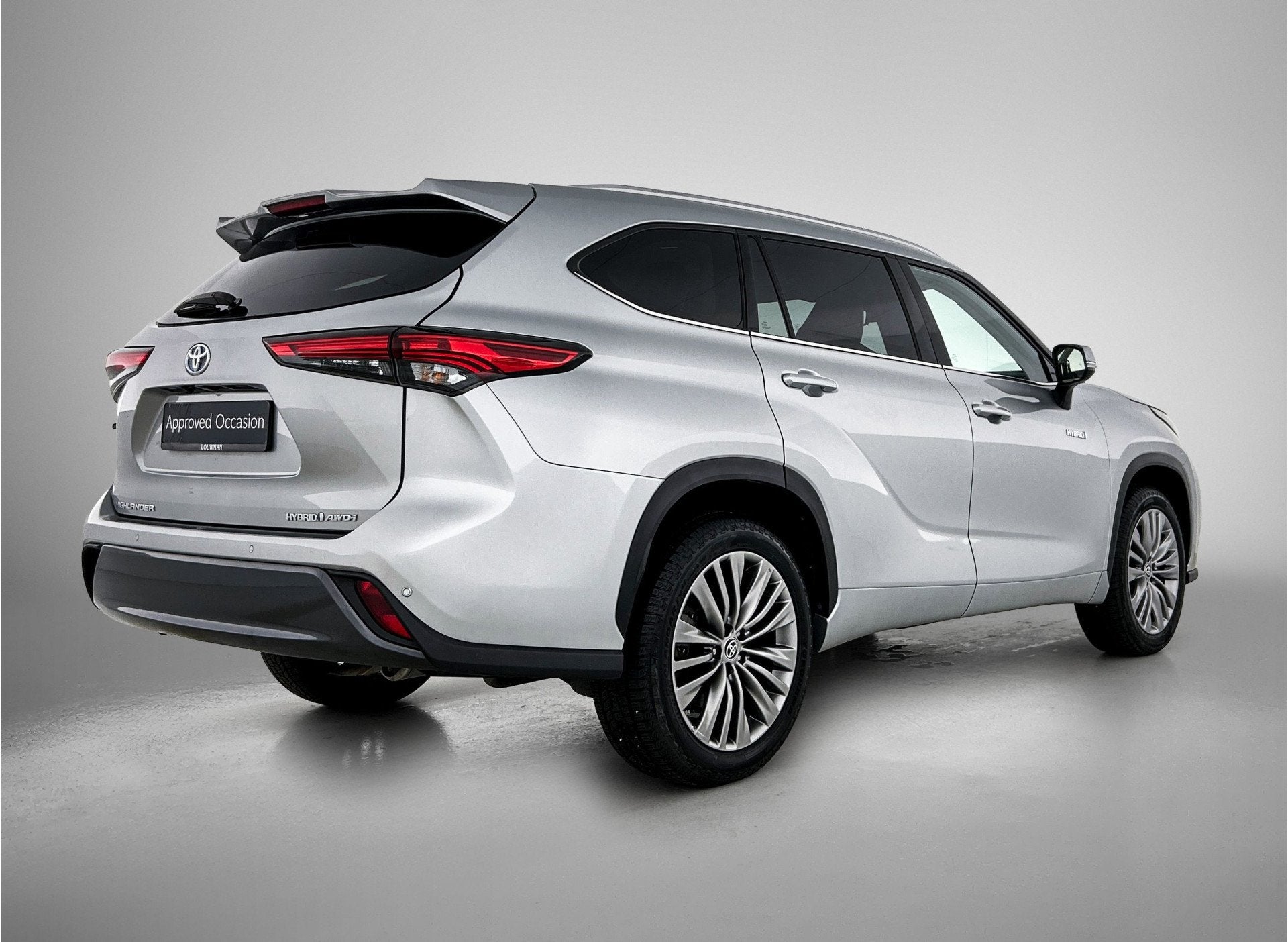 Toyota highlander 2.5 AWD Hybrid Executive (bj 2021), Auto's, Automaat, Gebruikt, Zwart, 4 cilinders