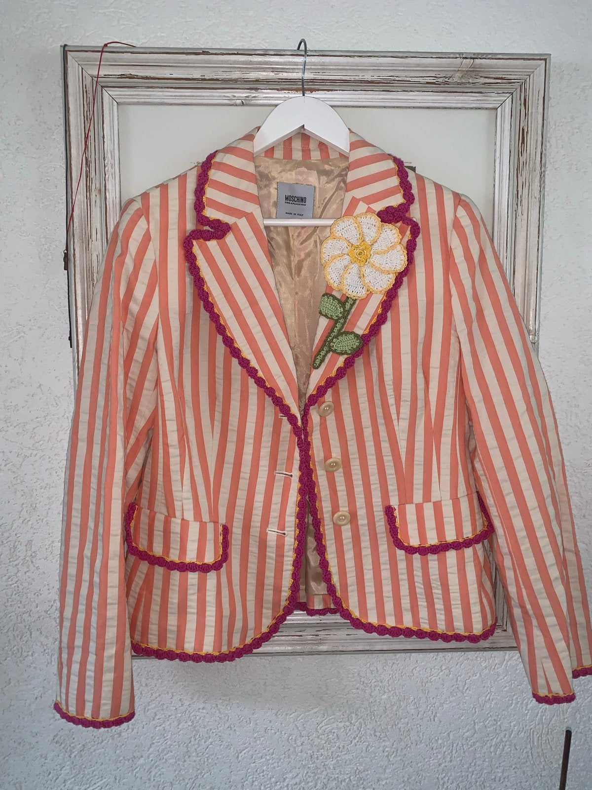 Moschino Cheap and Chic gestreepte blazer met bloem, Kleding | Dames, Ophalen of Verzenden, Zo goed als nieuw, Maat 38/40 (M)