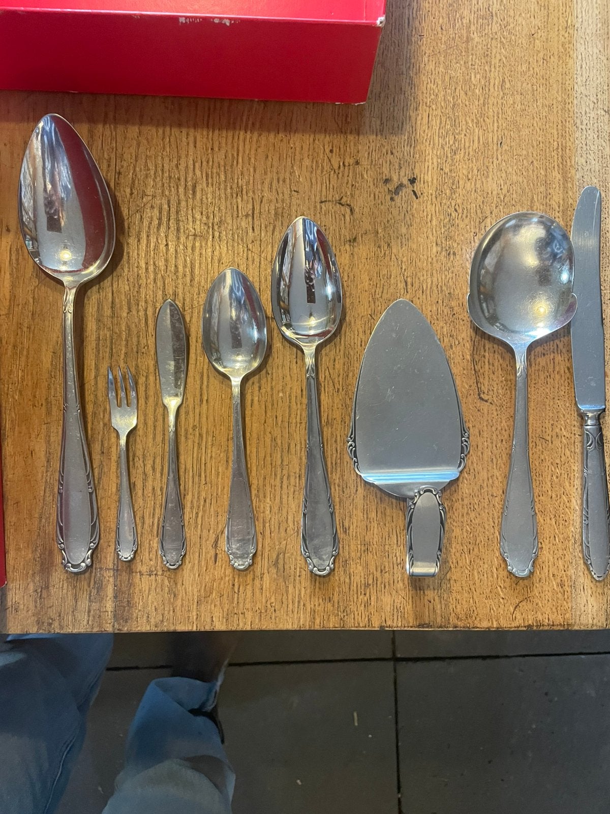 Bestekset, Ophalen