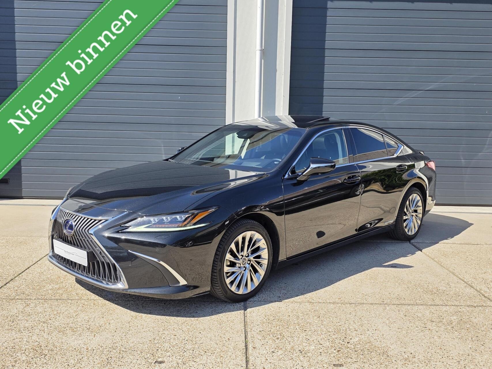 Lexus ES 300h President Line full options, Gebruikt, Zwart, 4 cilinders, 2487 cc