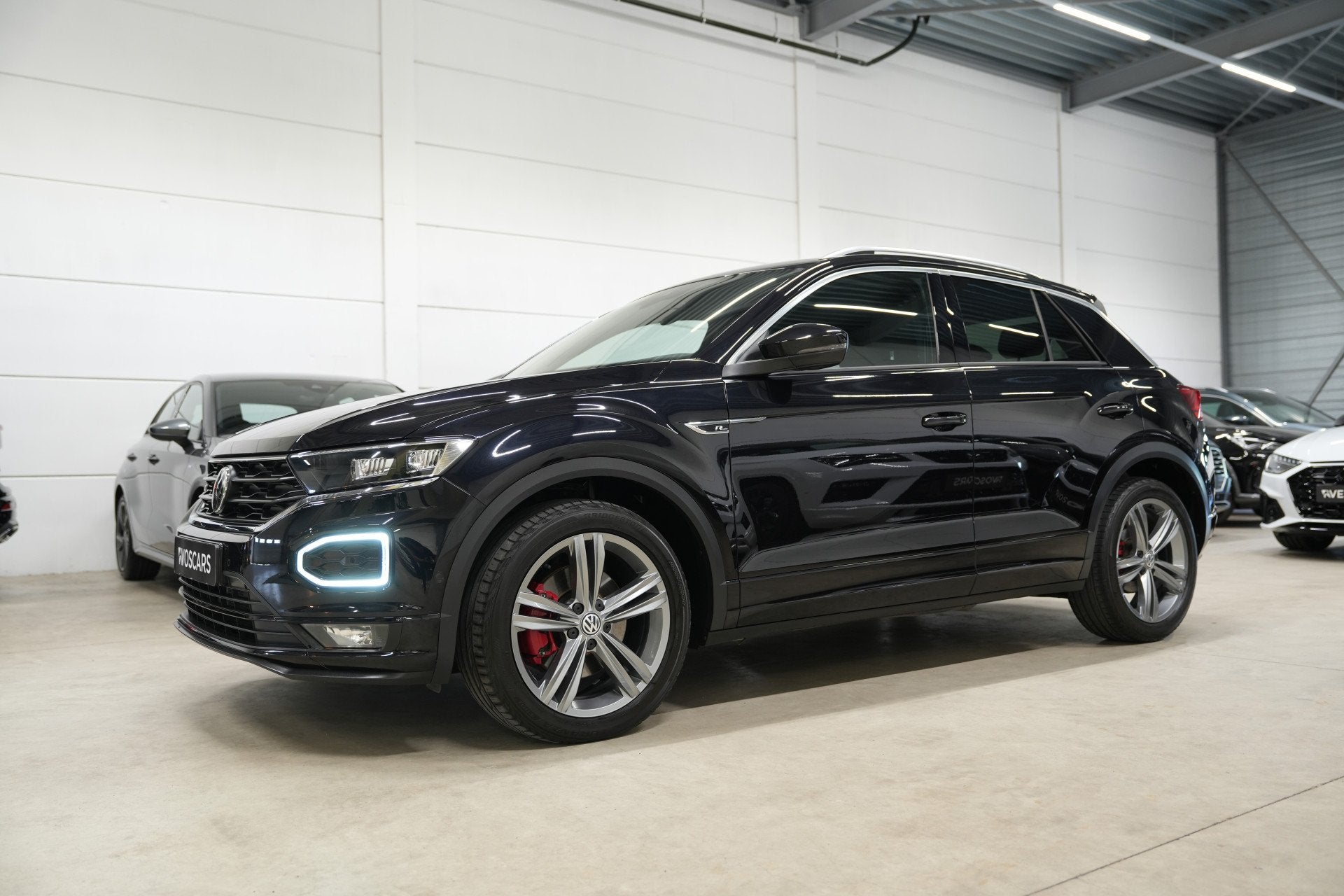 Volkswagen T-Roc 2.0 TSI 4Motion 190PK 2x R-Line * Trekhaak, Auto's, Volkswagen, Automaat, Gebruikt, Alcantara, Zwart