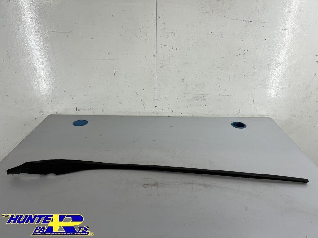 Raamrubber voorruit rechts Volvo V60/S60 ('10-'18) 31416141, Gebruikt, Ophalen of Verzenden, Volvo