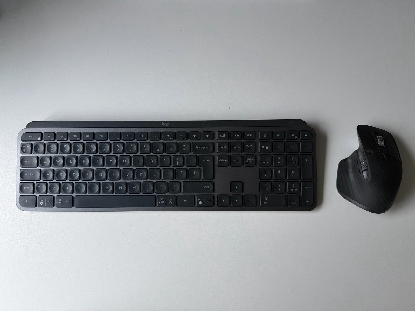 Logitech MX Keys Toetsenbord en MX Master 3 Muis Set, Computers en Software, Rechtshandig, Muis, Gebruikt, Ergonomisch