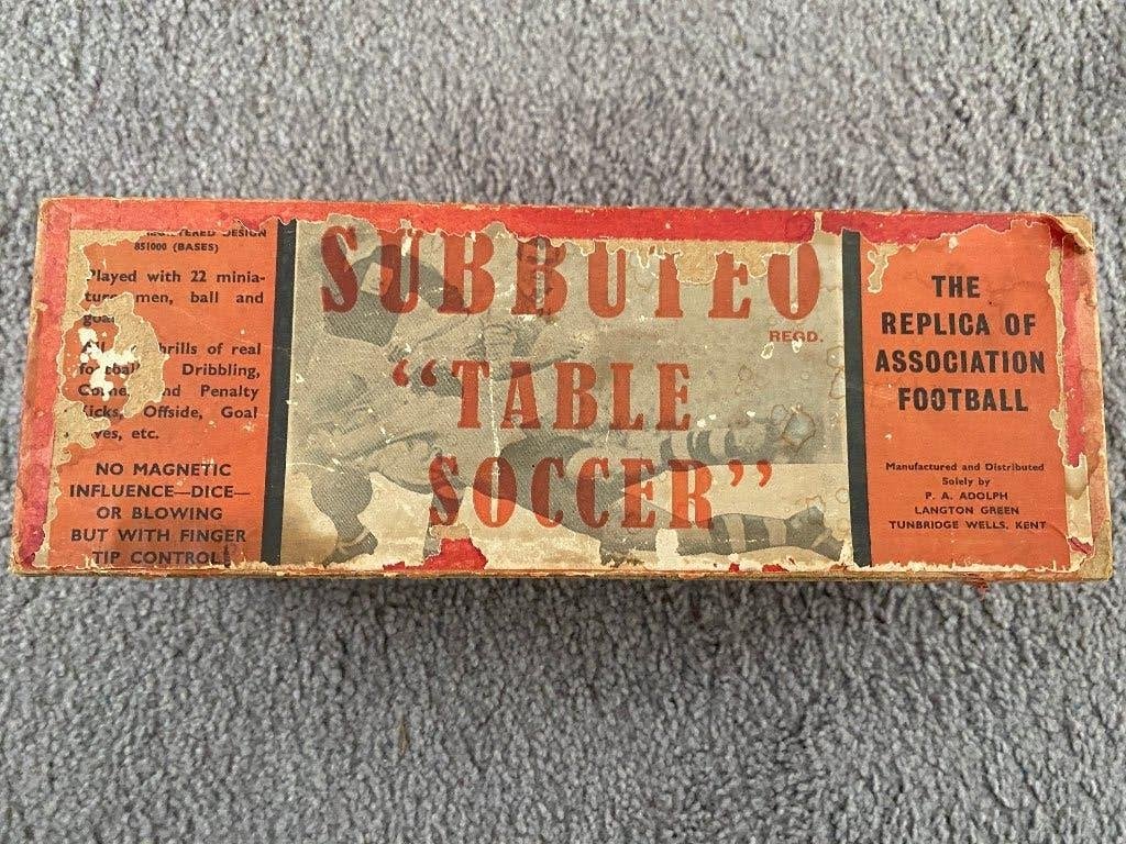 Zeer vroege vintage Subbuteo tafelvoetbal met doos en meer, Ophalen of Verzenden, Gebruikt, Overige sporten, Spel