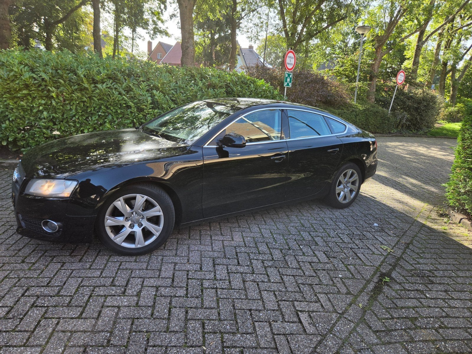 Audi a5 S-line bj2010 benzine handgeschakeld, Zwart, Zwart, Handgeschakeld, Particulier