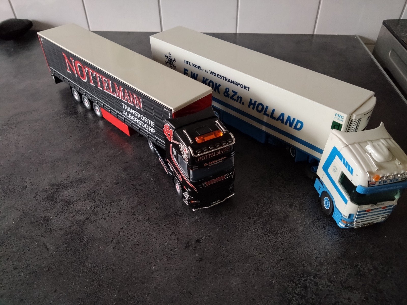 Te koop Scania van nottelmann ,tekno, Ophalen, Nieuw, Bus of Vrachtwagen, Tekno