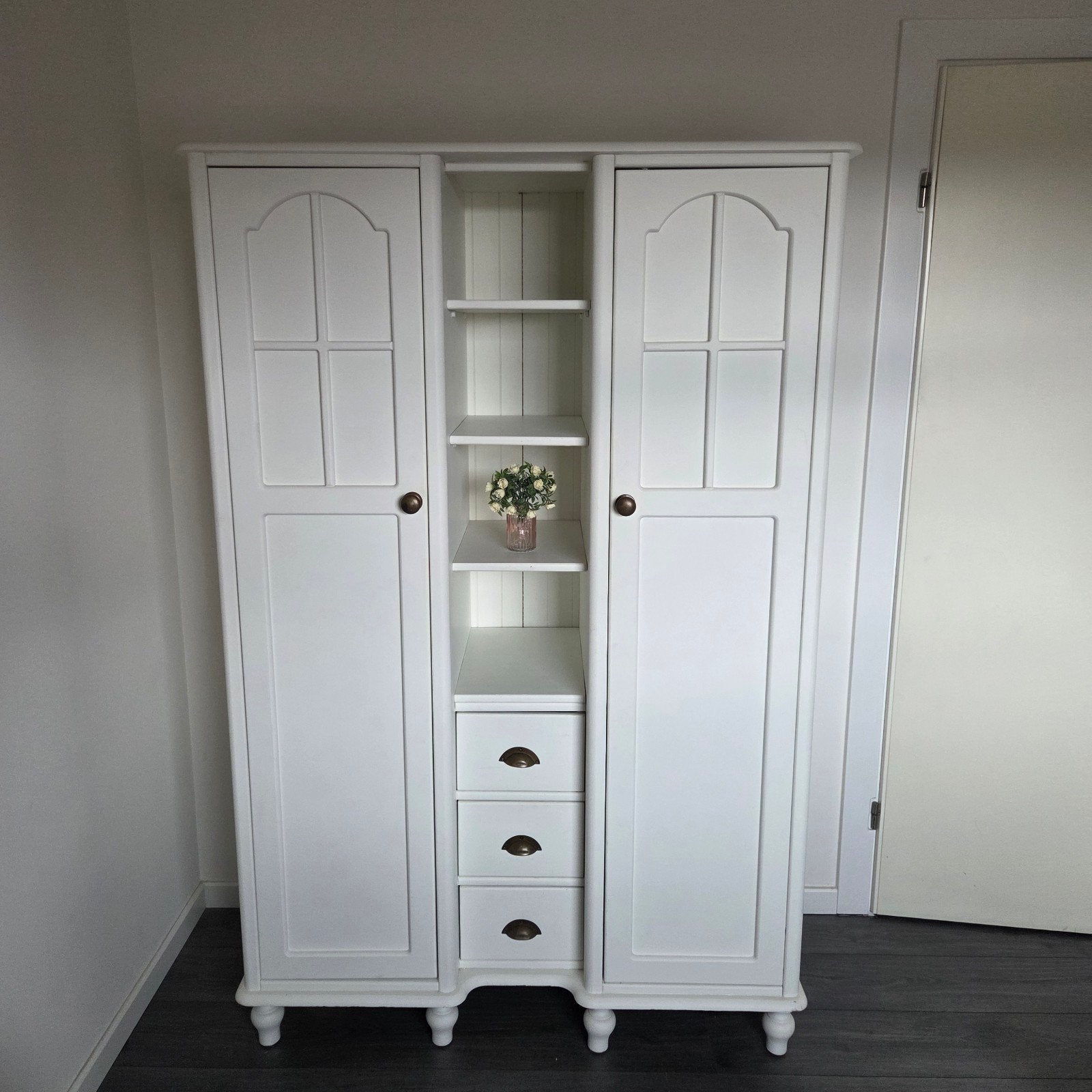Landelijke brocante babykamer compleet!, Kinderen en Baby's, Kinderkamer | Commodes en Kasten, Ophalen, Gebruikt, 50 tot 70 cm