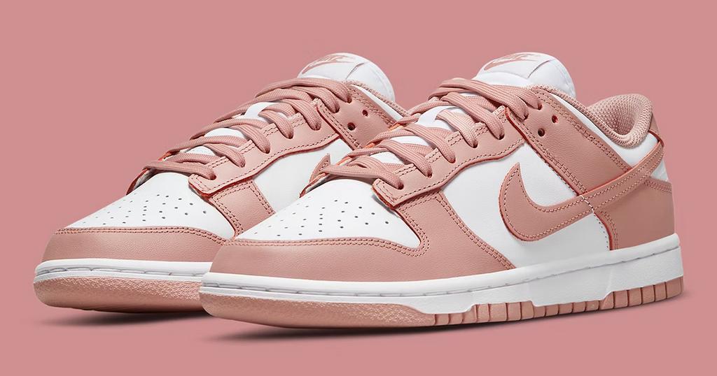 Nike Dunk Low Rose Whisper 39, Kleding | Dames, Schoenen, Ophalen of Verzenden, Zo goed als nieuw, Roze, Sneakers of Gympen