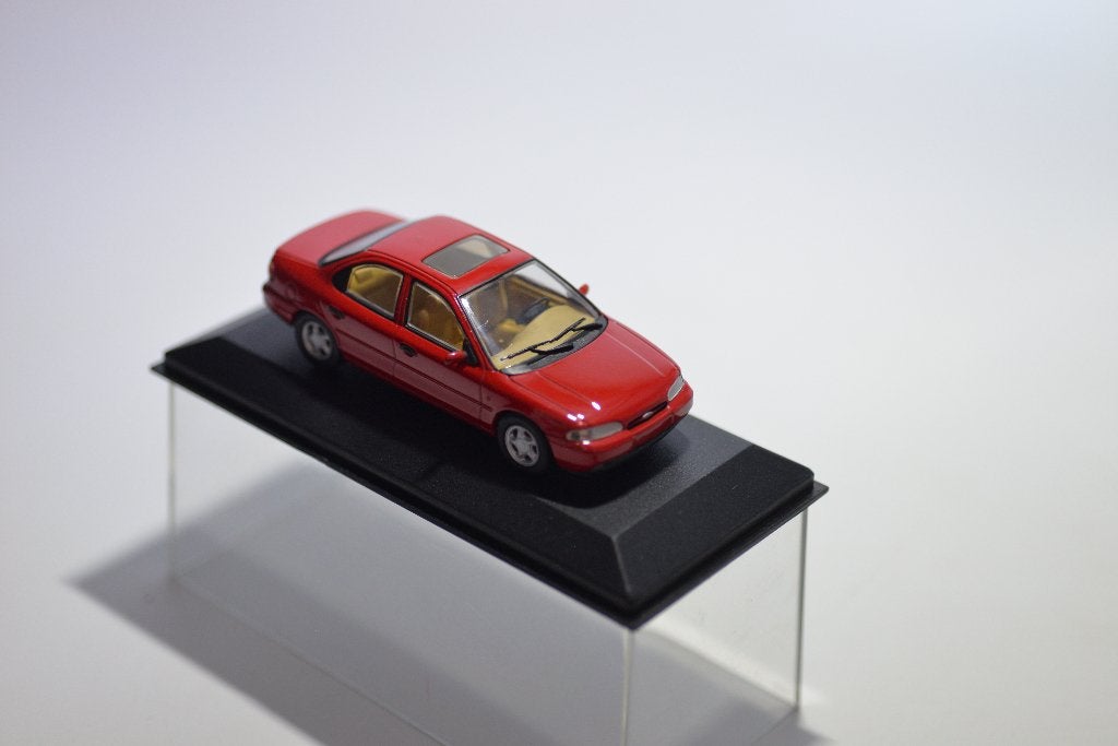 Minichamps Ford Mondeo Mk.1 rood, Hobby en Vrije tijd, Minichamps, -, Ophalen of Verzenden, Zo goed als nieuw