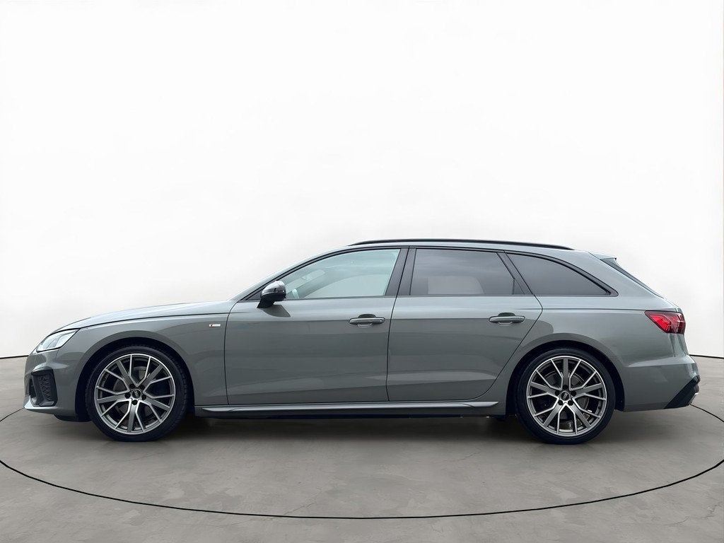 Audi A4 Avant 35 TFSI 3X S-Line *Audi Black Pakket* Camera T, Gebruikt, 4 cilinders, Automatische klimaatregeling, 84 €/maand