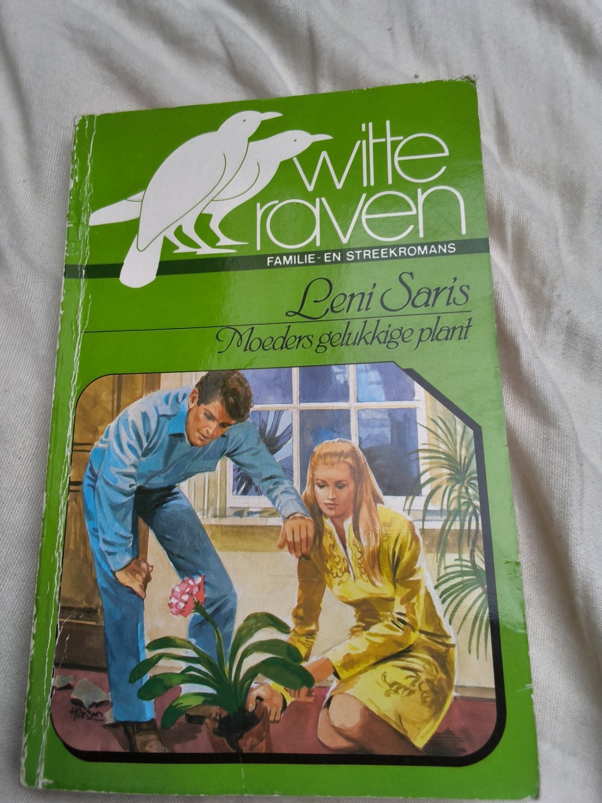 Leni Saris - Moeders gelukkige plant (Witte Raven), Boeken, Ophalen of Verzenden, Gelezen, Leni Saris