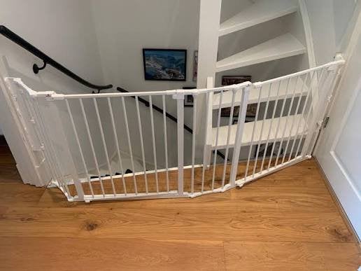 12 veiligheidshekjes + 2 deurtjes Baby Dan Flex M - Wit, Ophalen, Gebruikt, Klemhekje, Metaal of IJzer