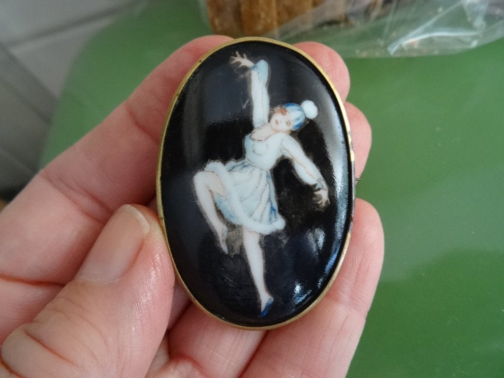 Antieke oude broche met ballerina Art Deco, Ophalen, Overige materialen, Broche