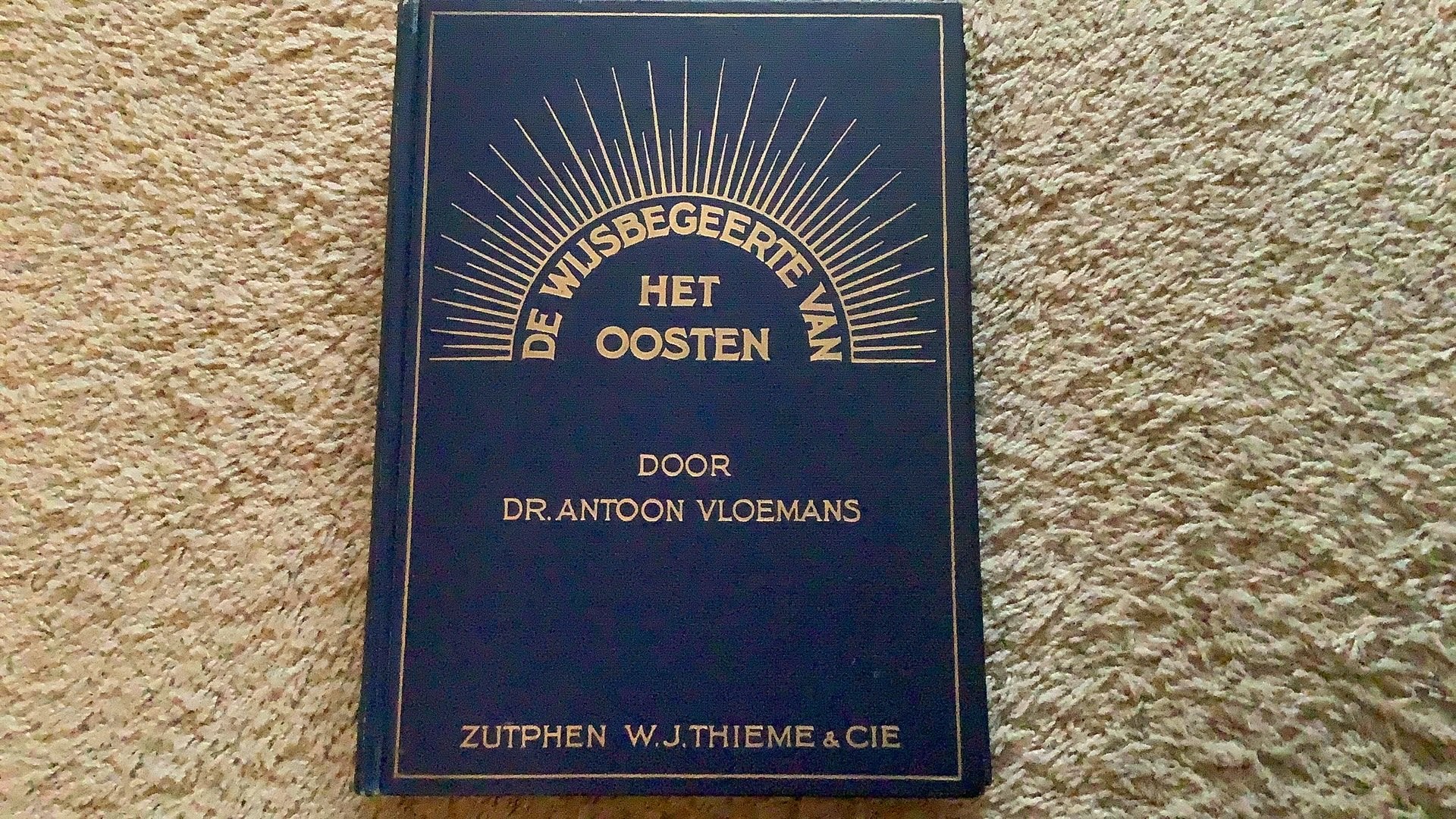 De wijsbegeerte van het Oosten, Dr. Antoon Vloemans, 1924, Antiek en Kunst, Ophalen of Verzenden
