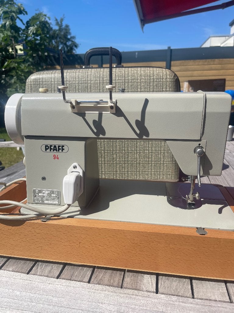 Pfaff naaimachine, Ophalen, Gebruikt, Naaimachine, Pfaff