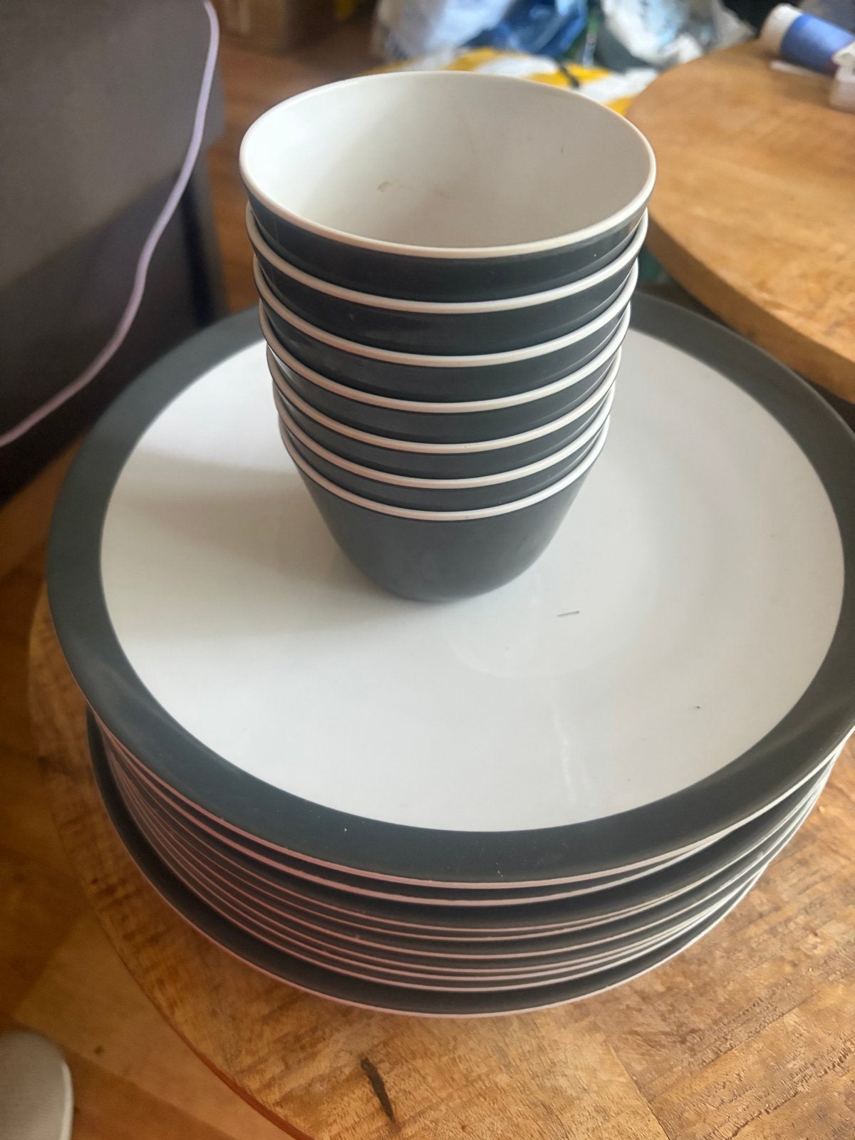 Servies set: 11 borden en 8 schaaltjes - Zo goed als nieuw, Huis en Inrichting, Keuken | Servies, Verzenden, Keramiek, Zo goed als nieuw
