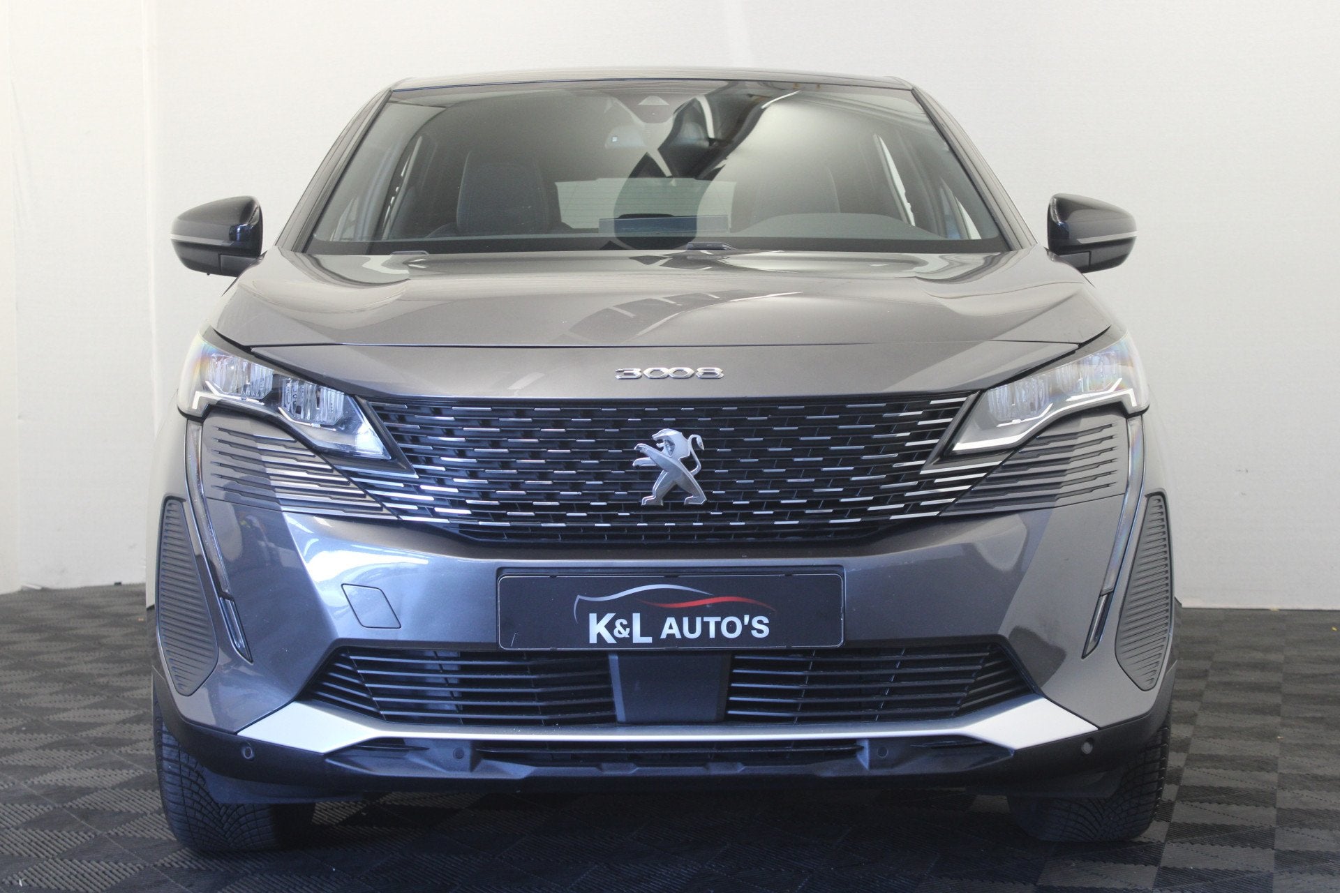 Peugeot 3008 1.2 Hybrid 136 Allure |Stoelverw.|Camera|Navi|, Gebruikt, Zwart, 1199 cc, Leder en Stof