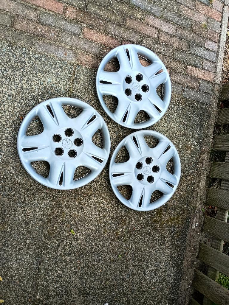Wieldoppen Toyota 15 inch, Auto diversen, Wieldoppen, Ophalen of Verzenden, Gebruikt