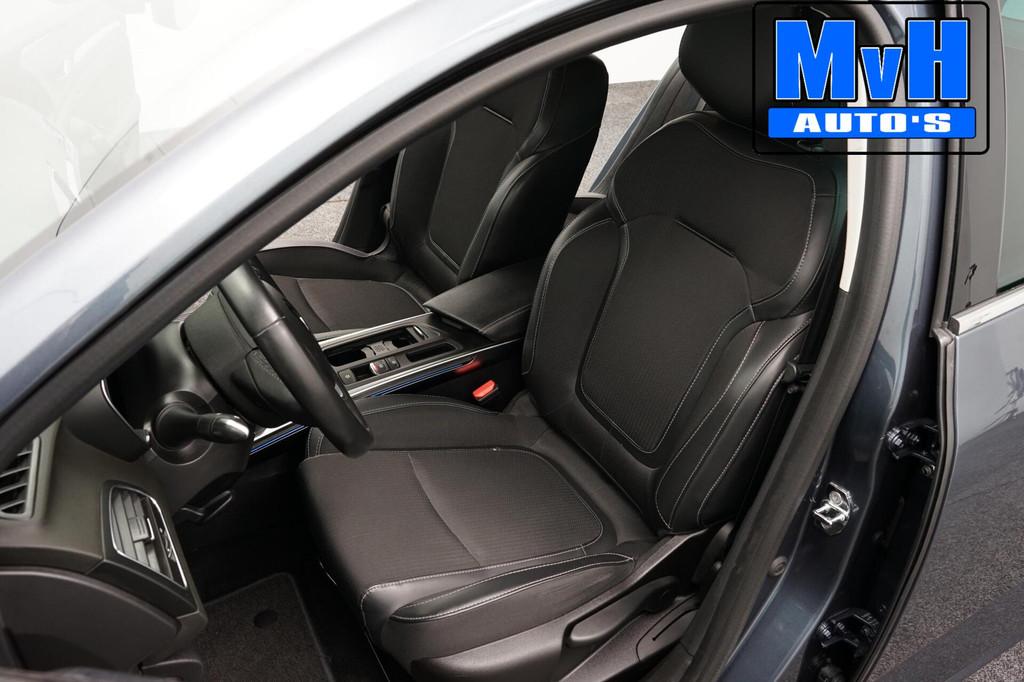 Renault Megane Estate 1.6 E-Tech Plug-In Hybrid 160 Intens, Auto's, Renault, 77 km/l, Gebruikt, 4 cilinders, Met garantie (alle)