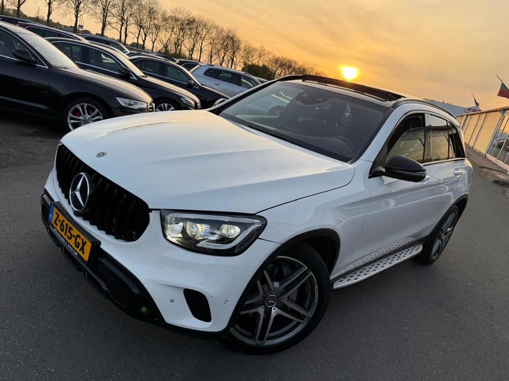 Mercedes-Benz GLC-klasse 220D PANO+ AMG BLANCO! 2020!, Auto's, Gebruikt, Euro 6, 2500 kg, Wit