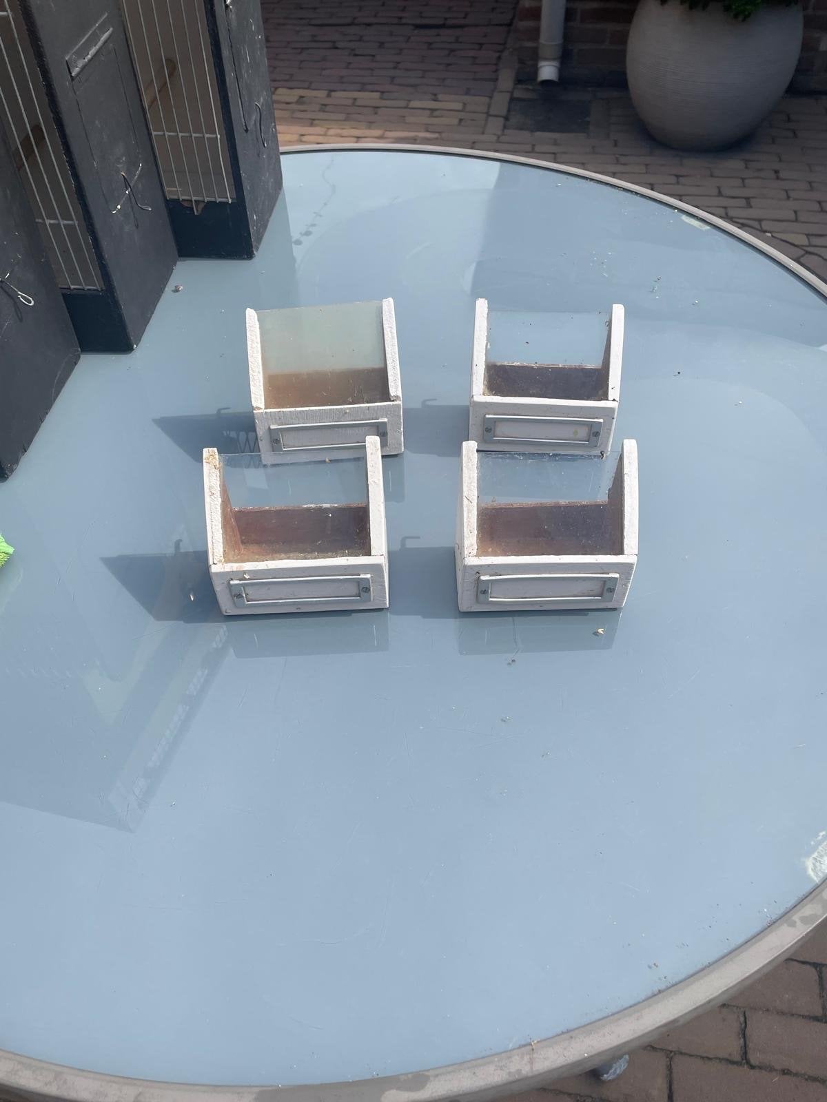 Voerbakjes 15 stuks, Ophalen