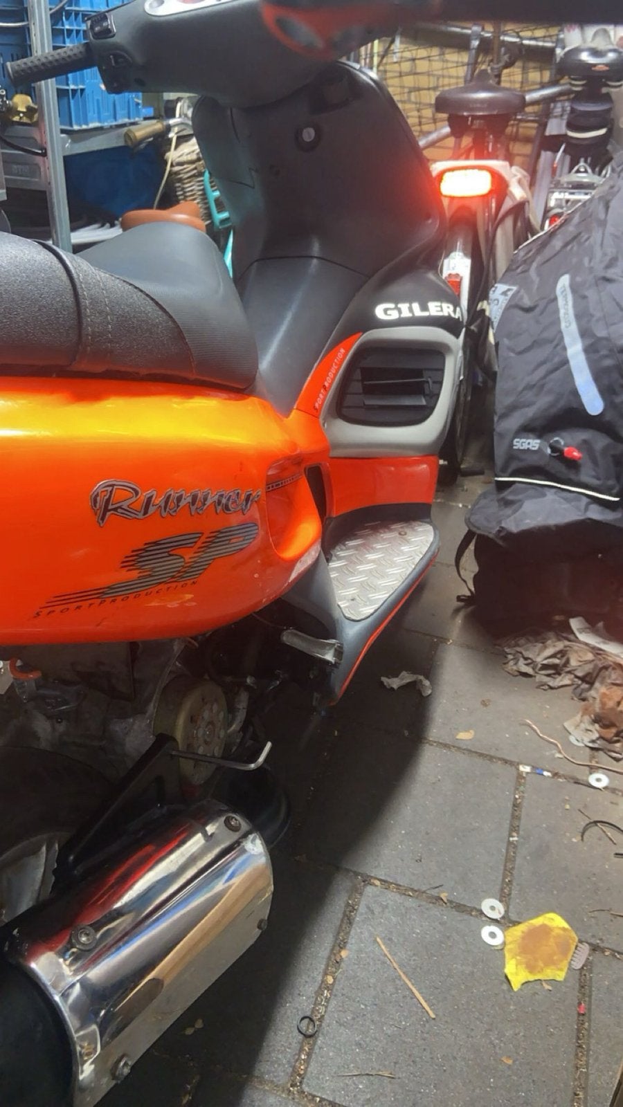 Gilera runner flour rosso kappenset, Ophalen of Verzenden, Zo goed als nieuw
