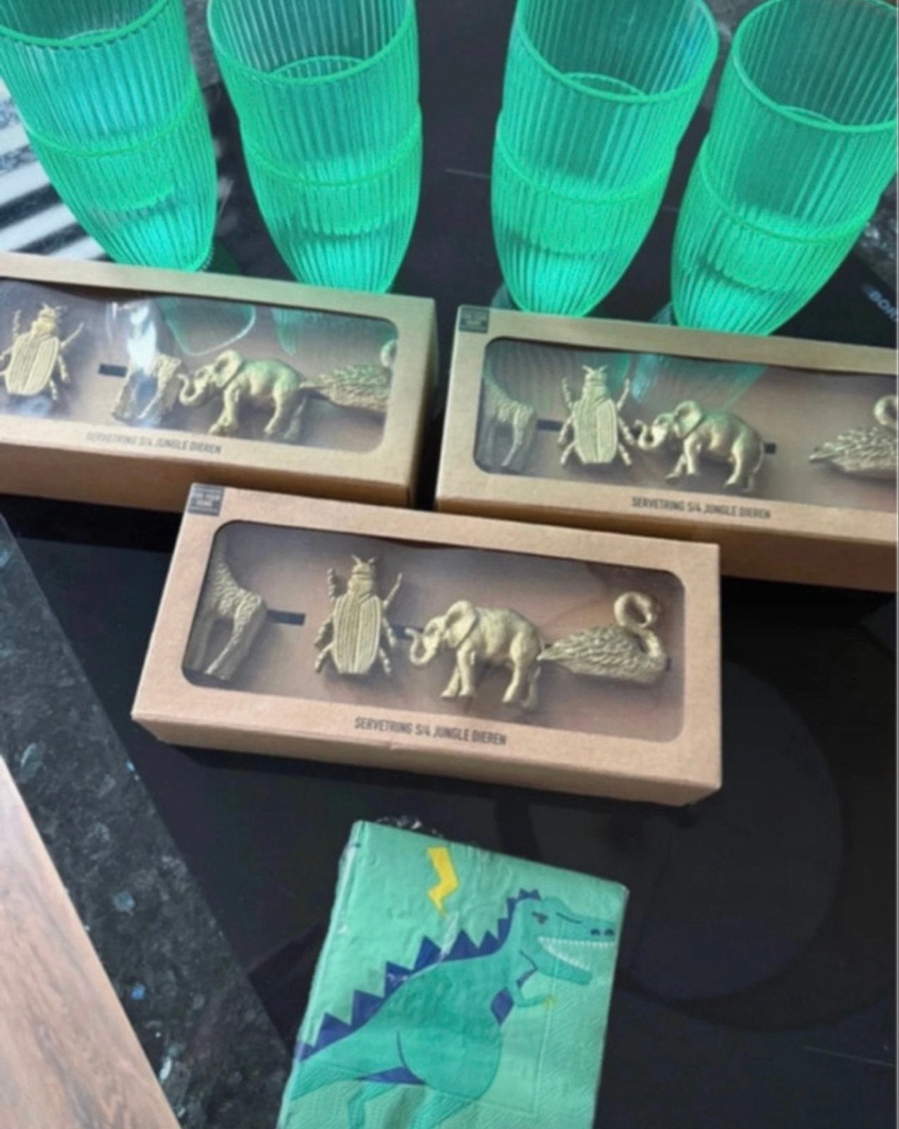 Servetringen jungle dieren & groene glazen, Hobby en Vrije tijd, Feestartikelen, Ophalen of Verzenden, Nieuw, Versiering, Verjaardag