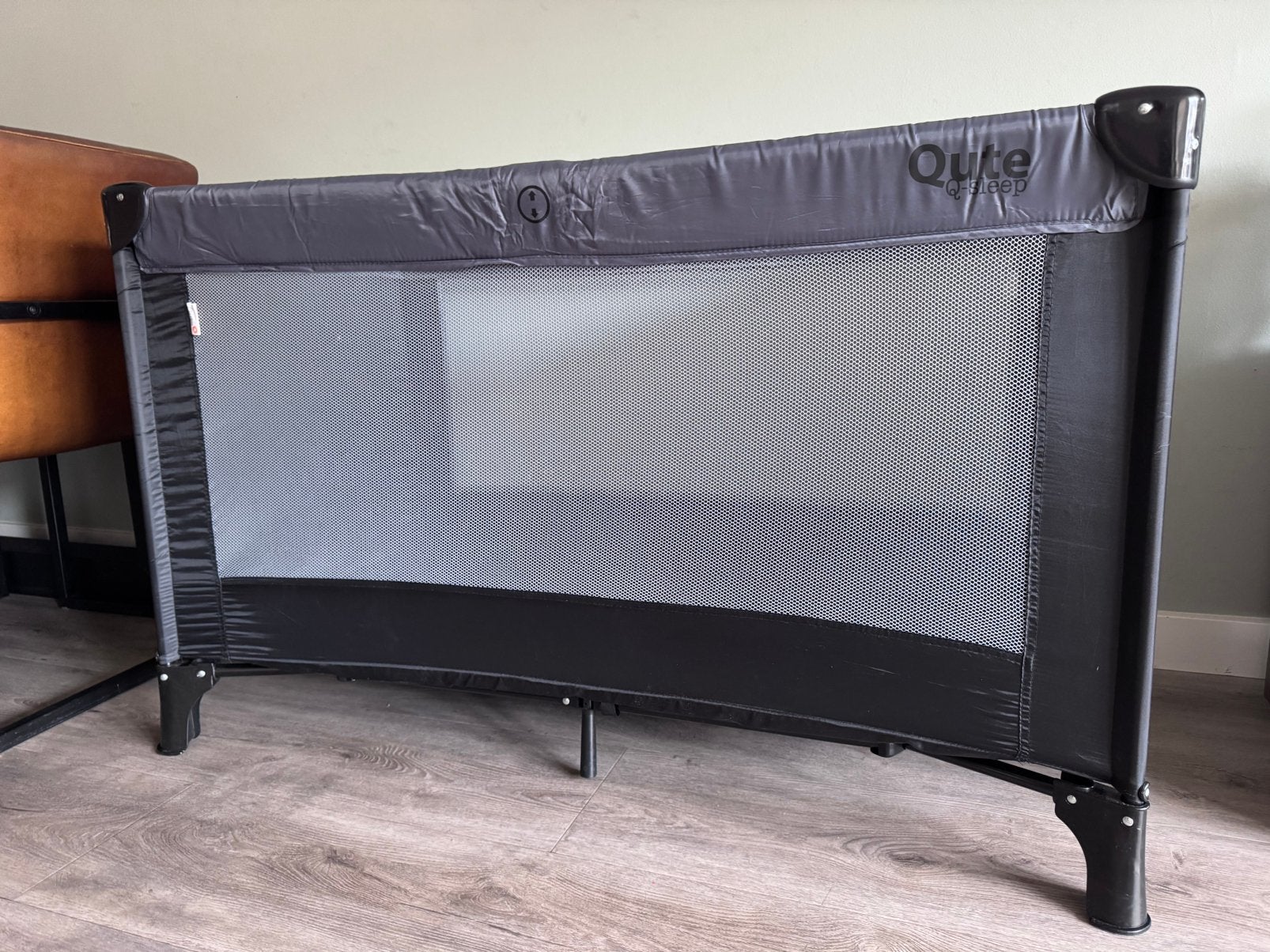Qute Q-Sleep Campingbedje + Matras + Hoeslaken, Kinderen en Baby's, Ophalen, Zo goed als nieuw