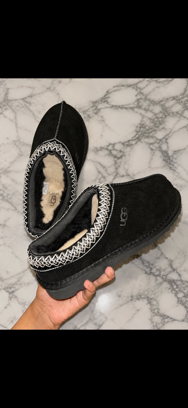 Ugg Tasman maat 39, Zwart, Nieuw, Ophalen of Verzenden, Pantoffels of Sloffen