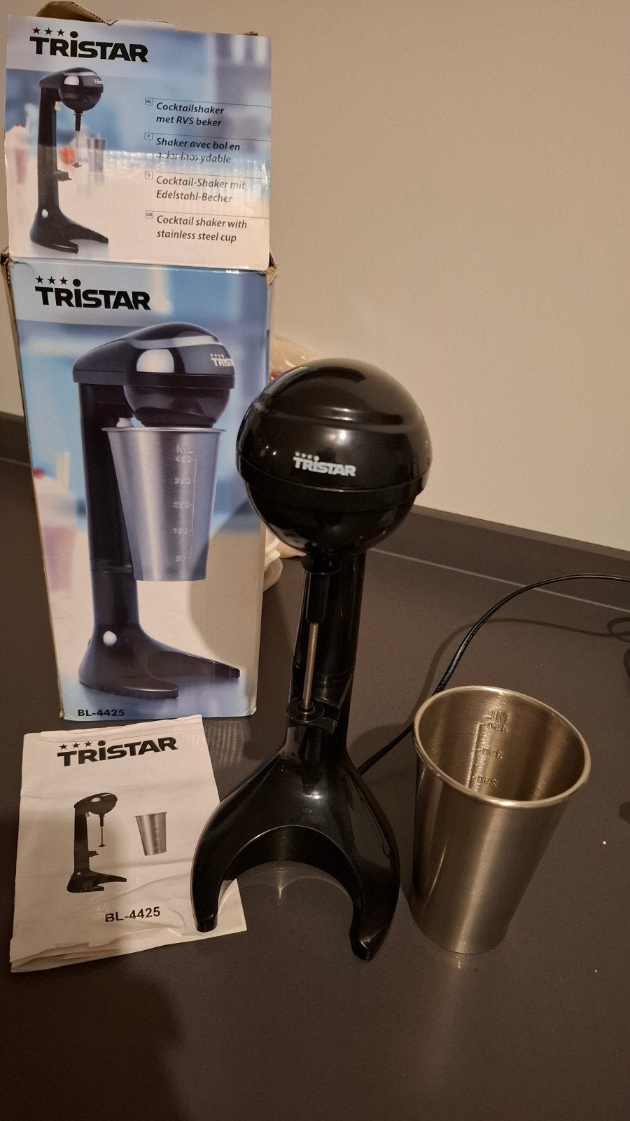 Tristar cocktail shaker met rvs beker, Minder dan 1 liter, Ophalen of Verzenden, 1 snelheid