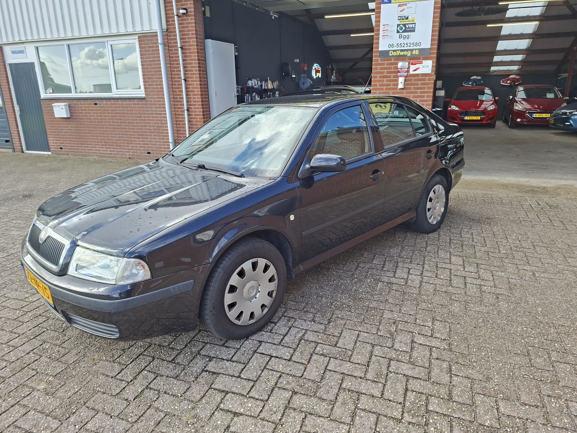 Skoda Octavia 1.6 Drive, Trekhaak, Airco,, Voorwielaandrijving, Dealer onderhouden, Stof, Gebruikt