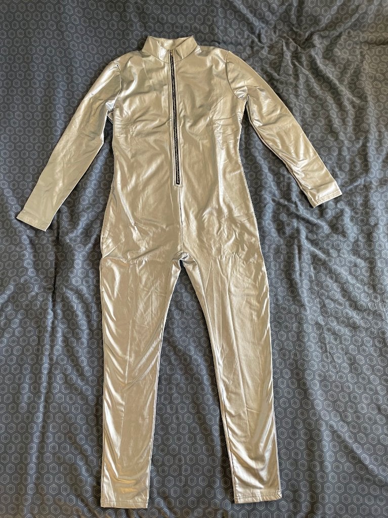 Strak glanzend zilverkleurig catsuit mt L42, SIlversuit, Verzenden, Nieuw
