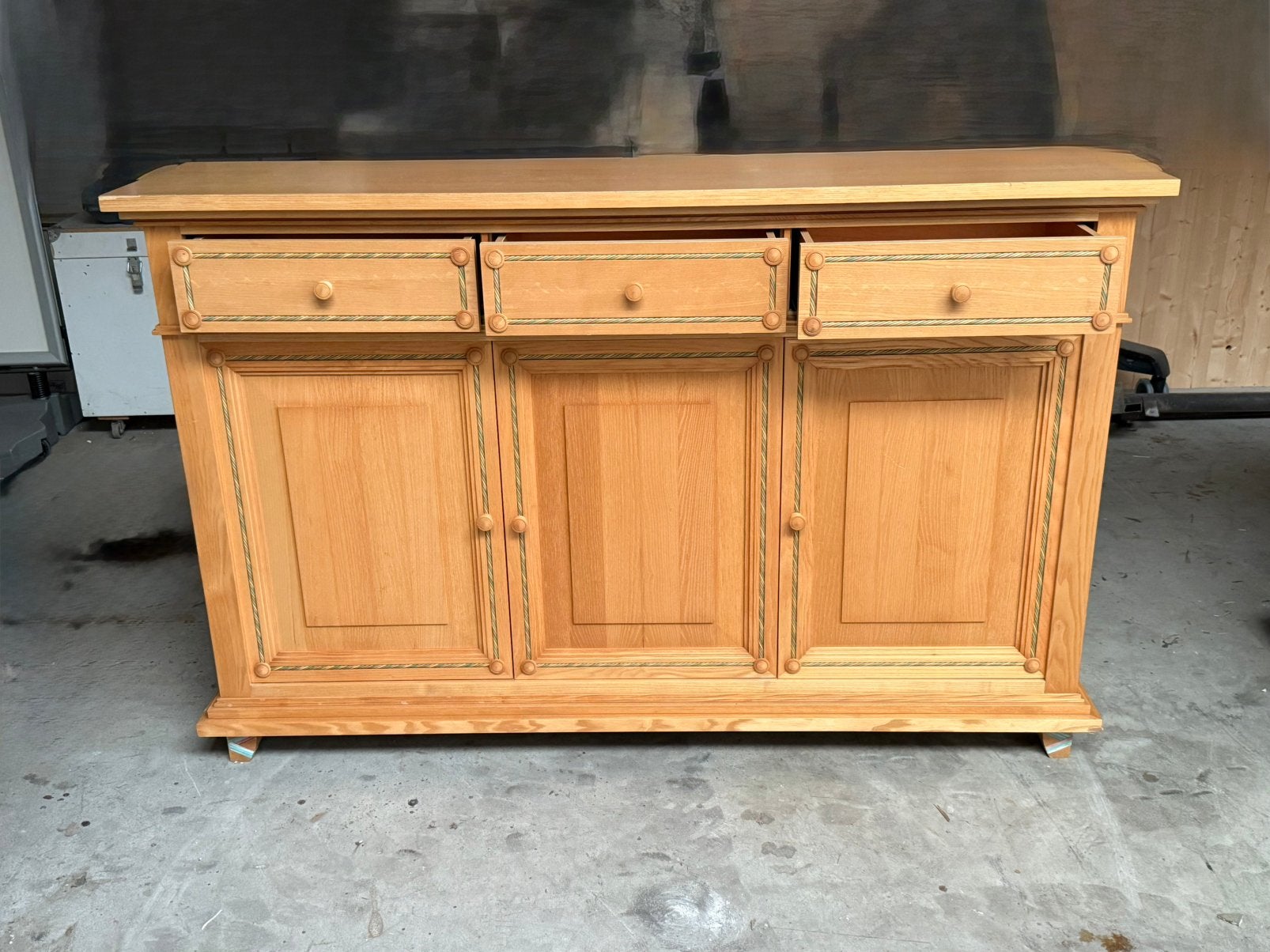Houten dressoir in zeer mooie staat, Ophalen, Zo goed als nieuw, 25 tot 50 cm