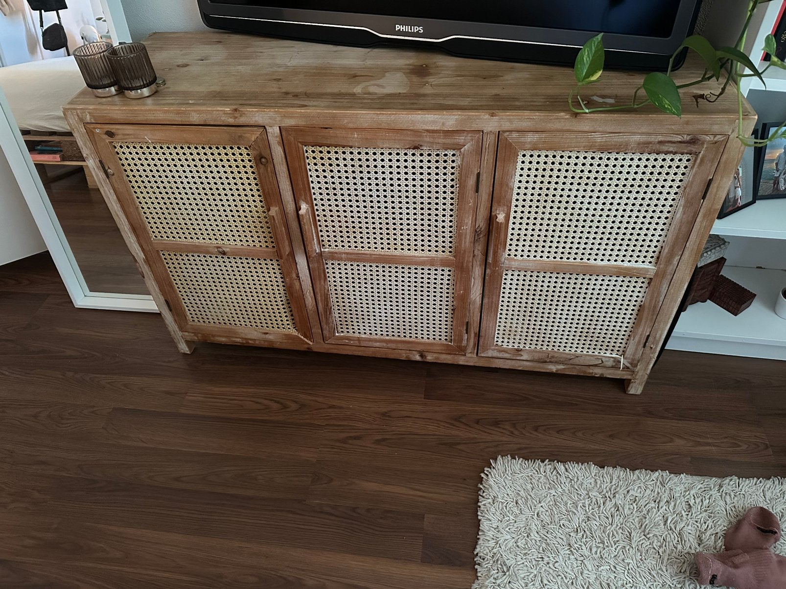 Houten dressoir met rotan webbing – 3-deurs kast / tv-meubel, Huis en Inrichting, Ophalen, Zo goed als nieuw, 25 tot 50 cm