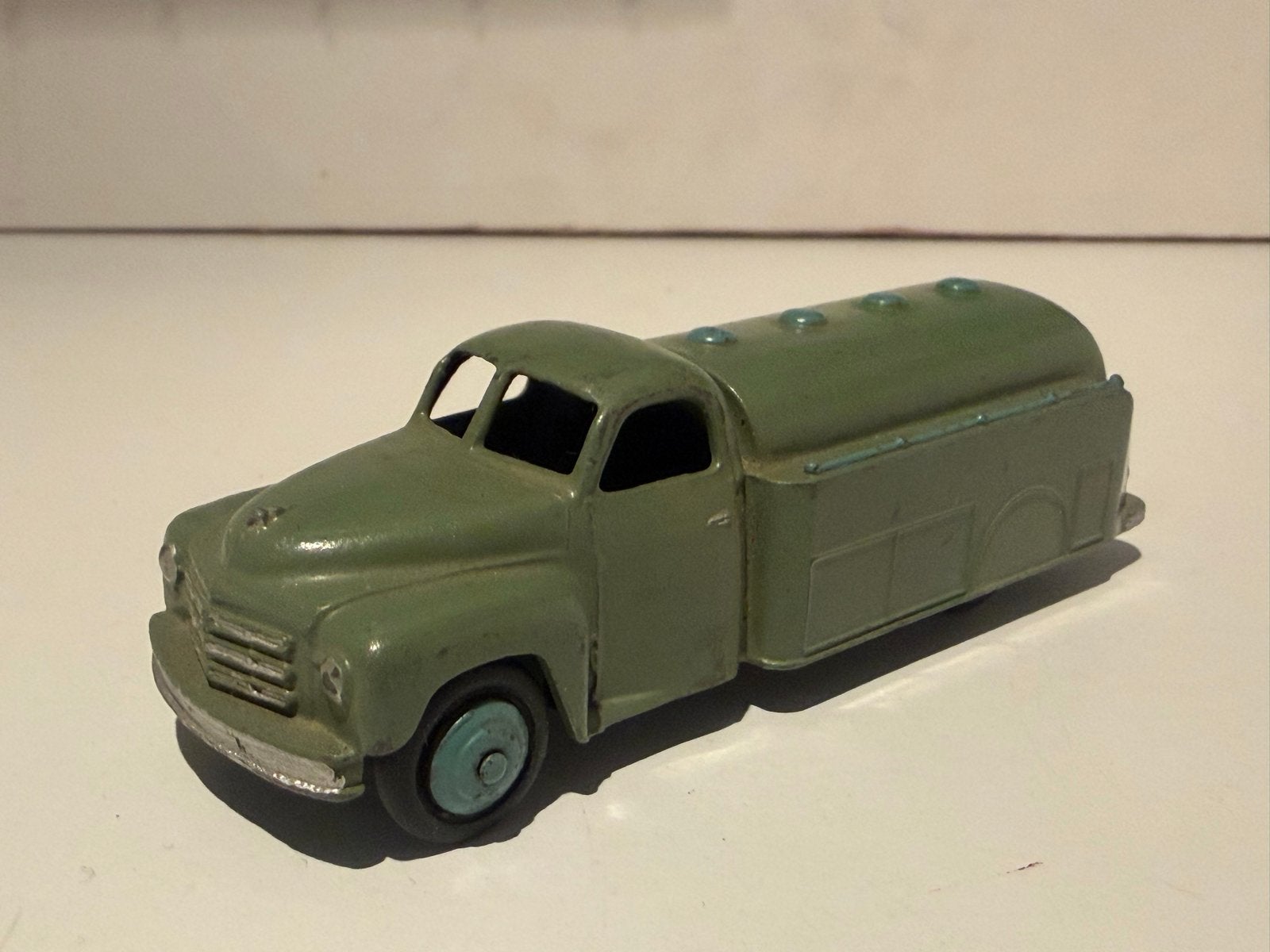 Vintage Dinky Toys Tankwagen - Groen, Made in England, Ophalen of Verzenden, Gebruikt