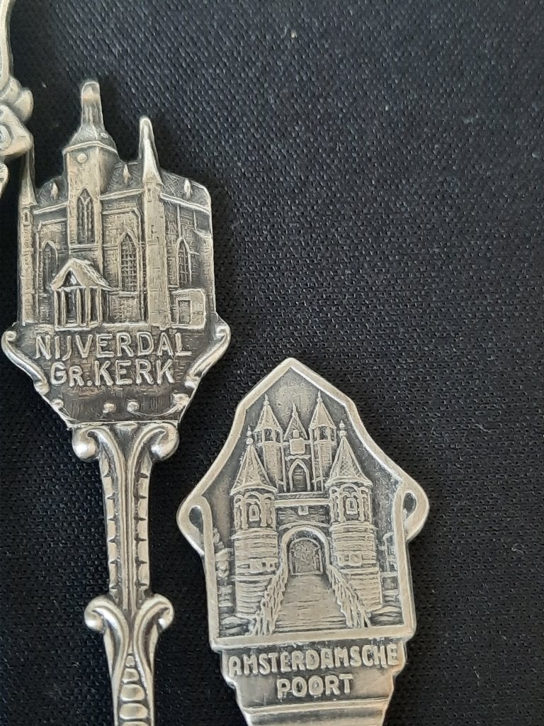 Set van 6 verzilverde herinneringslepels uit Nederland, Ophalen of Verzenden