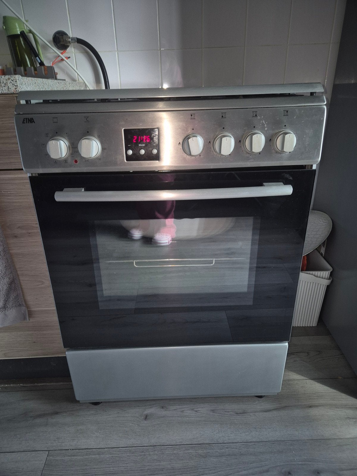 ETNA Fornuis met Oven - Vrijstaand, Witgoed en Apparatuur, Fornuizen, Gebruikt, Vrijstaand, Elektrisch, 4 kookzones, 85 tot 90 cm