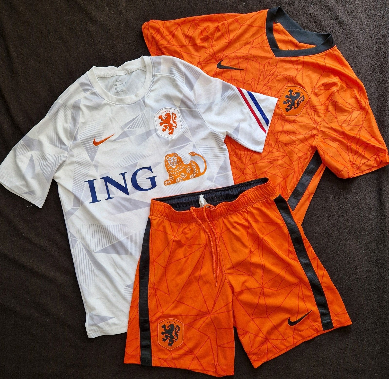 Nederlands elftal Oranje tenue + KNVB  trainingsshirt 2020 M, Maat 48/50 (M), Nike, Ophalen of Verzenden, Voetbal
