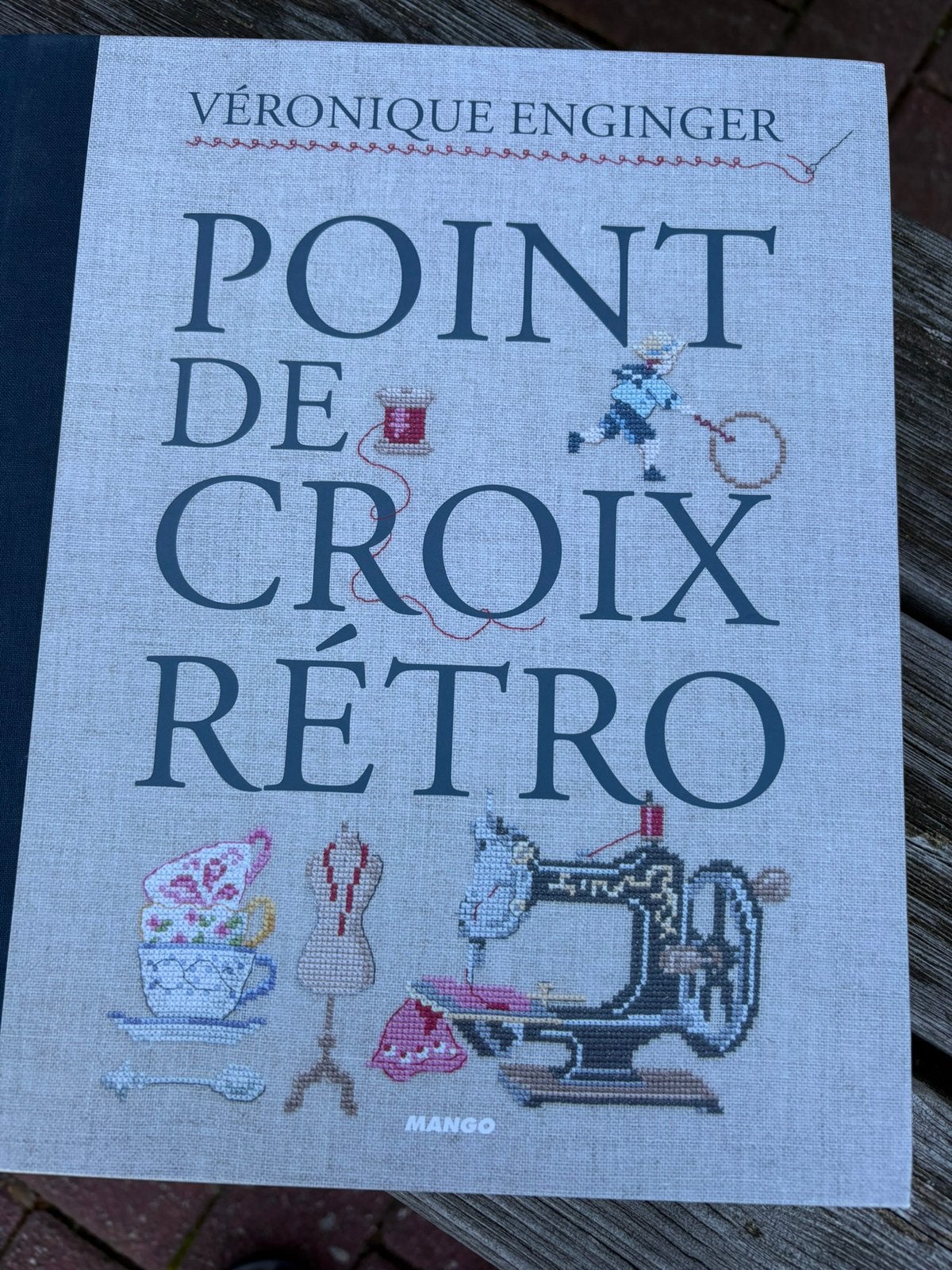 Point de Croix Retro. Veronique Enginger. € 35,00 excl.vz, Hobby en Vrije tijd, Ophalen of Verzenden, Zo goed als nieuw, Patroon