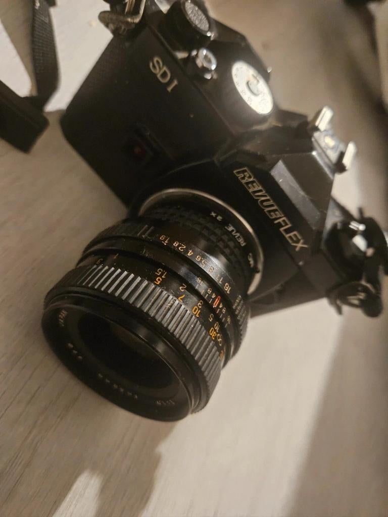 Revueflex SD1 spiegelreflexcamera met lens, Audio, Tv en Foto, Fotocamera's Analoog, Ophalen of Verzenden, Gebruikt, Spiegelreflex