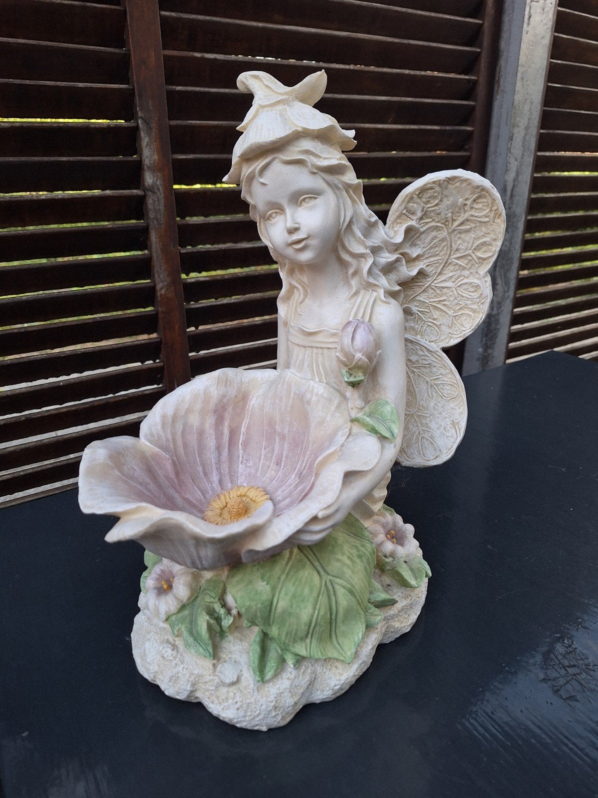 Betoverend Elfje met Bloem - Tuinbeeld, Beige, Ophalen of Verzenden, Steen/keramiek, Landelijk