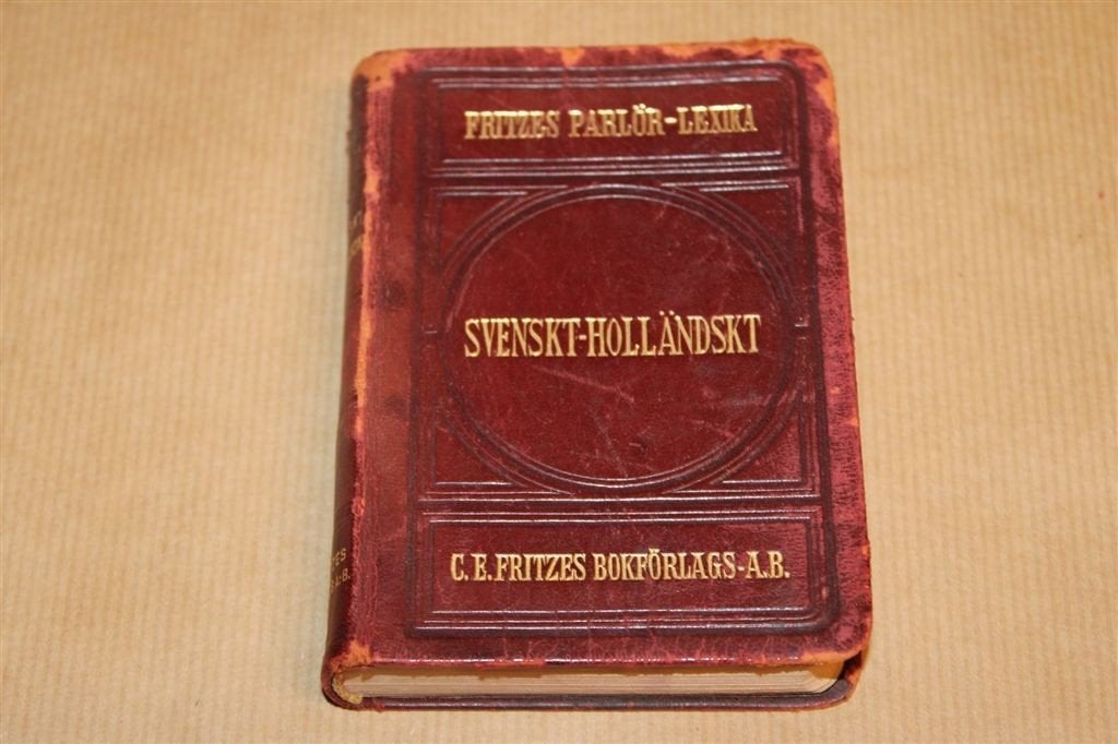 Zweeds-Nederlands Woordenboek — Mini Boekje [Antiek 1928], Ophalen of Verzenden, Gelezen, Van Dale
