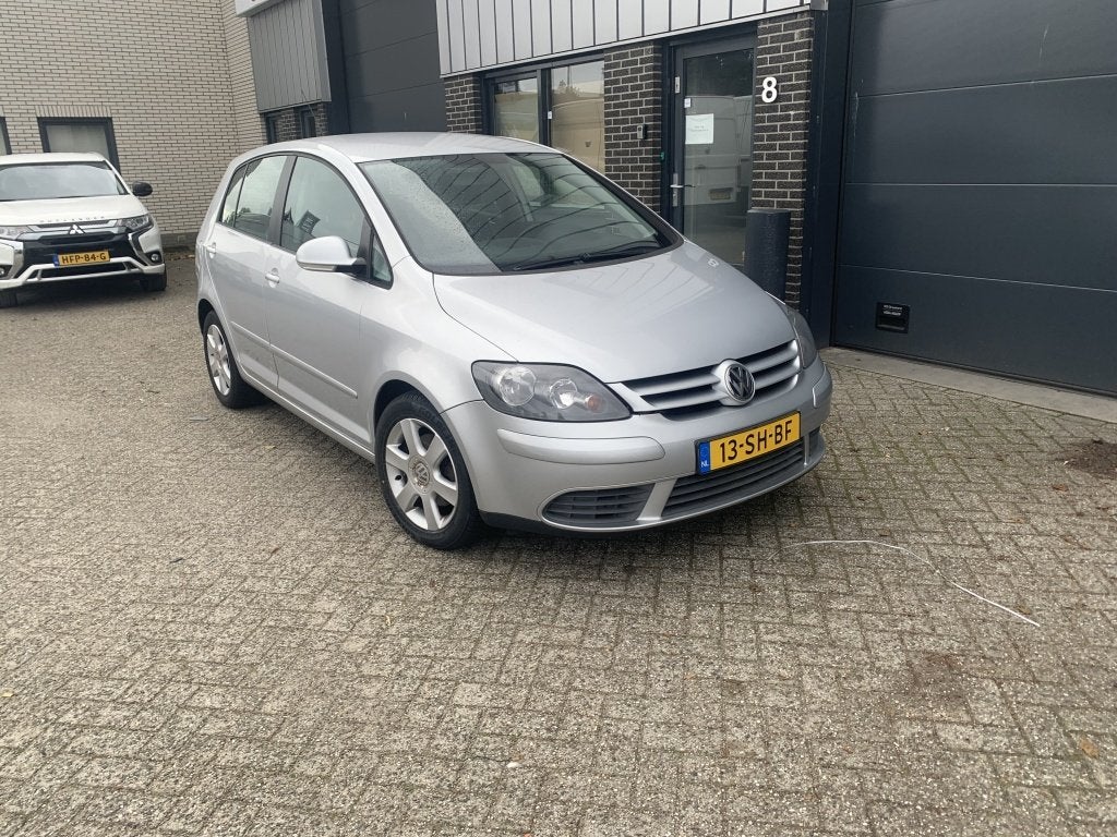 Volkswagen Golf Plus 1.6 FSI Comfortline (bj 2006), Auto's, Dealer onderhouden, Gebruikt, 4 cilinders, 116 pk