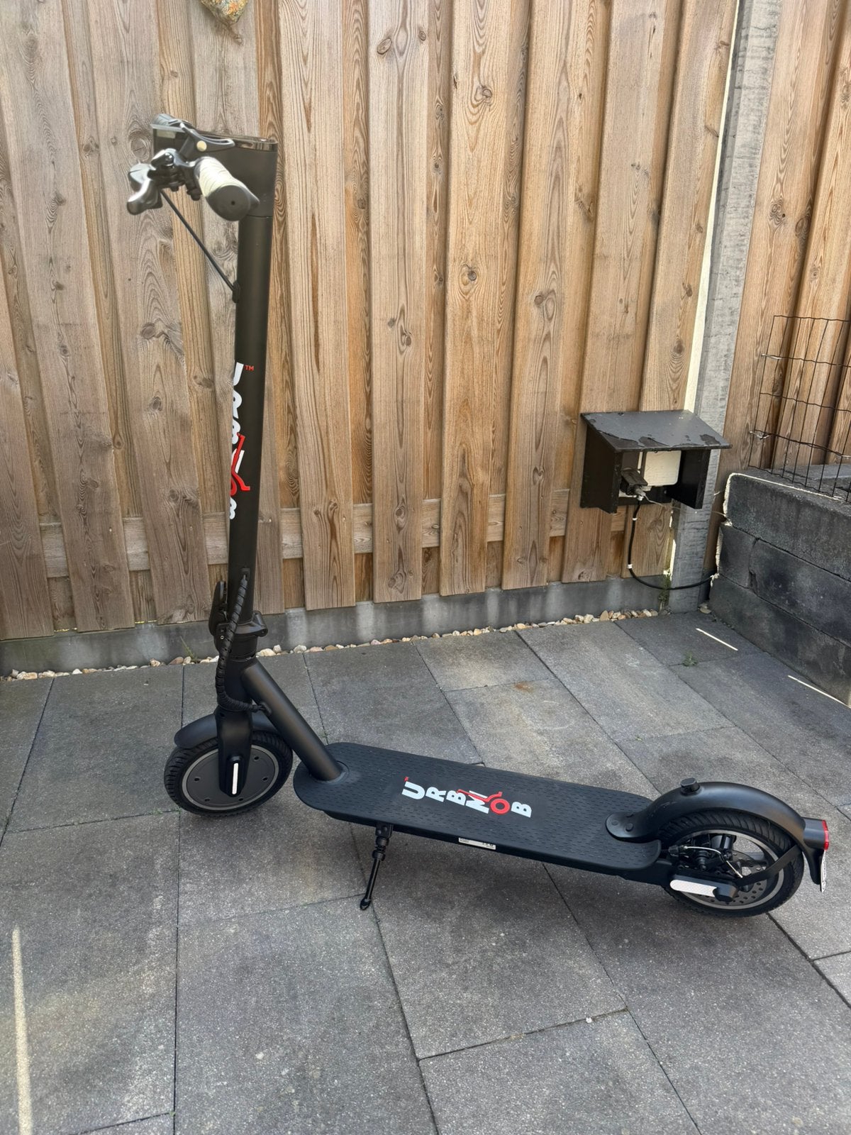 Nieuwe UrbMob Kick&Go LR Elektrische Step, Ophalen, Nieuw, Elektrische step (E-scooter)