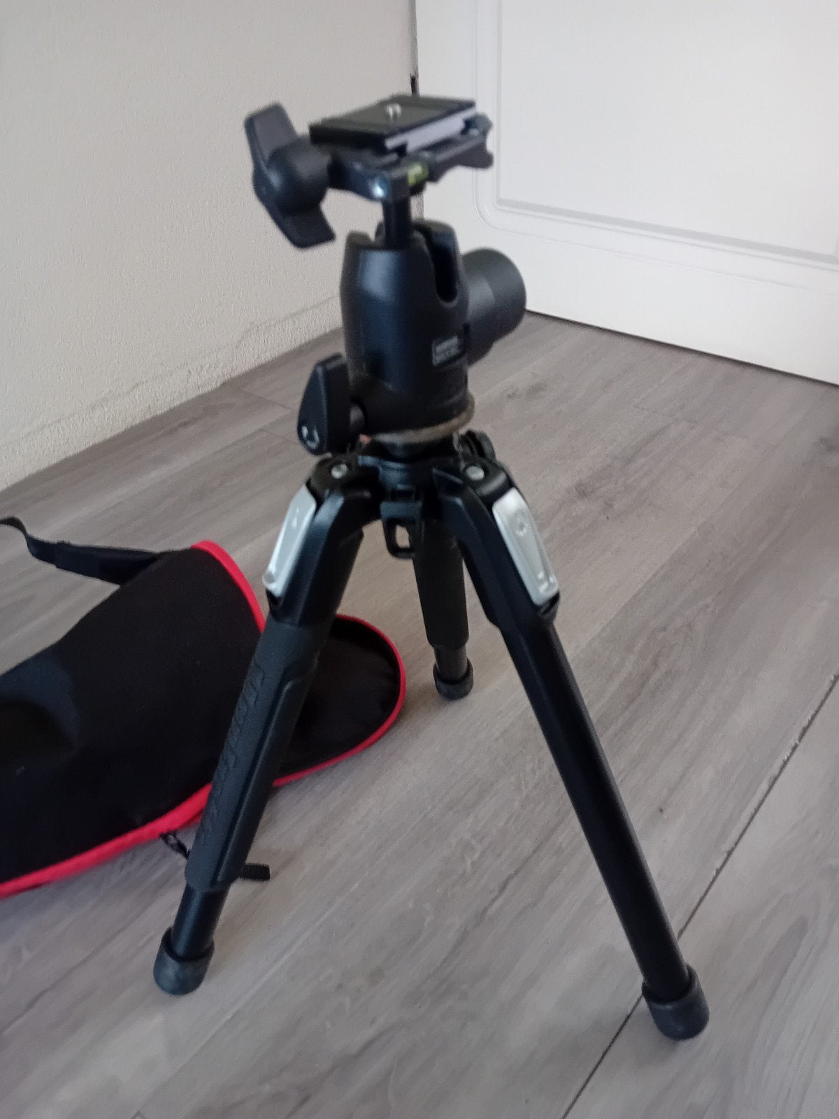 Manfrotto statief met 468MGQ6 kop o.a. macro statief, 125 cm of minder, Zo goed als nieuw, Manfrotto, Met balhoofd