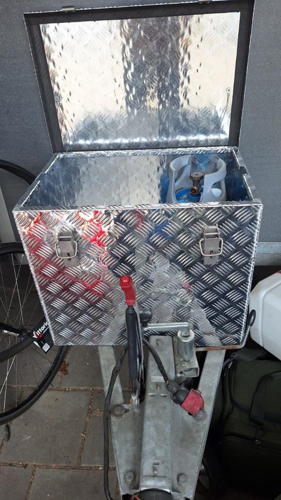 Aluminium disselbak voor aanhanger of caravan, Ophalen, Gebruikt